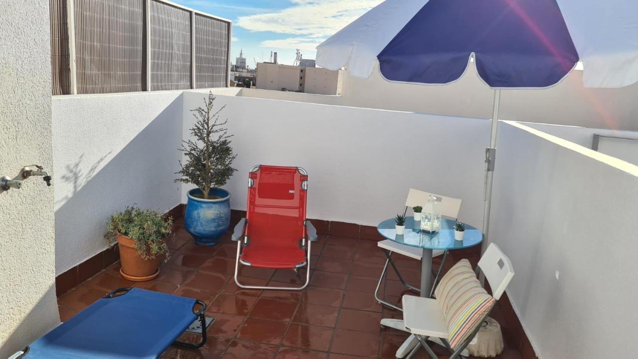 Апартаменты Penthouse With Solarium In The Center Of Malaga-Atico Con Solarium En El Centro De Малага Экстерьер фото