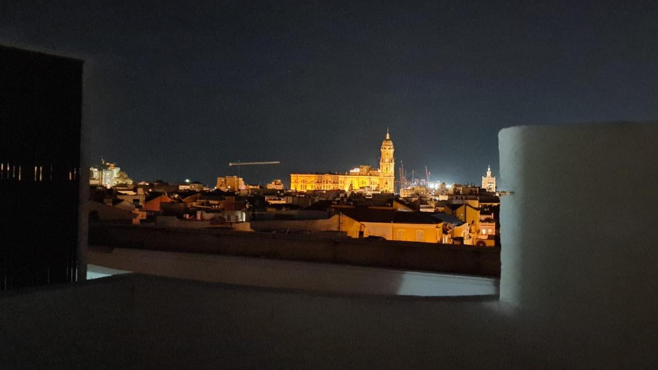 Апартаменты Penthouse With Solarium In The Center Of Malaga-Atico Con Solarium En El Centro De Малага Экстерьер фото